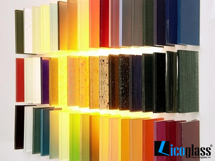  KÍNH MÀU TRANG TRÍ KMTT01