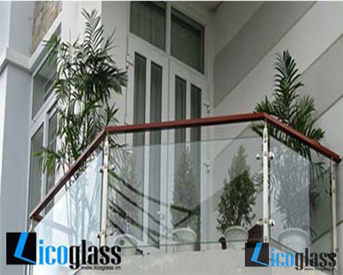 Thi công lan can kính tại chung cư PARKHILL thi-cong-lan-can-kin...