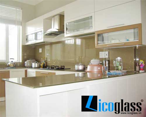 Kính màu ốp bếp cao cấp 01 kinh-mau-op-bep-cao-...