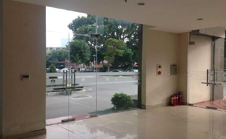 Quy trình thi công cửa kính cường lực ở Hà Đông
